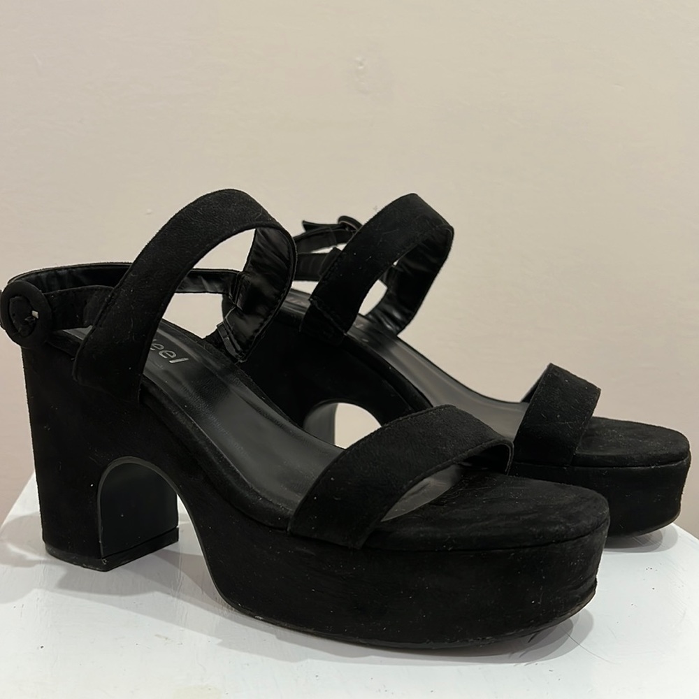 Chunky Black Heeled Sandal